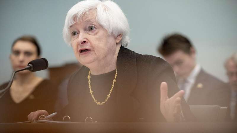 Йеллен заявила о намерении США продолжить ужесточение санкций против России