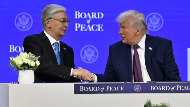 О чем говорили Токаев с Трампом на церемонии Совета мира в Давосе
