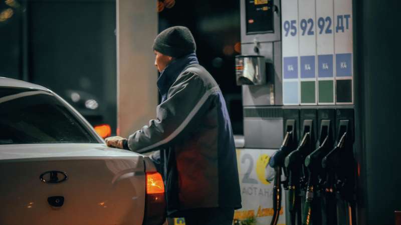 Самая низкая стоимость бензина в рейтинге стран Европы оказалась в Казахстане