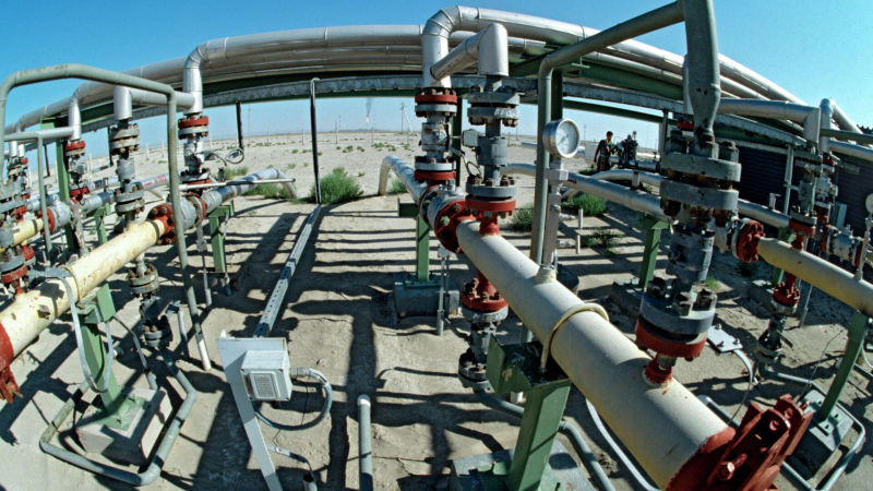 Добыча нефти на Тенгизе будет приостановлена еще 7-10 дней - Reuters