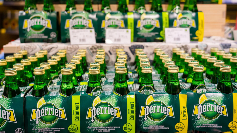 Культовый бренд минеральной воды Perrier может лишиться маркировки