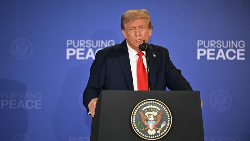 США начали масштабную операцию против Ирана - Трамп