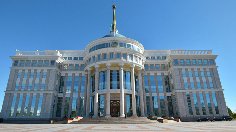 Токаев поручил усилить меры безопасности в Казахстане из-за ситуации на Ближнем Востоке