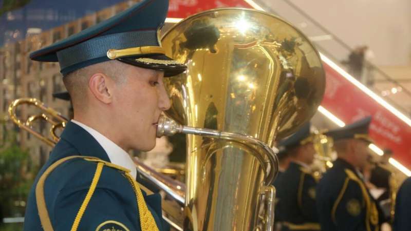 Флешмоб в рамках акции "80 лет Победы" провела полиция в Павлодаре