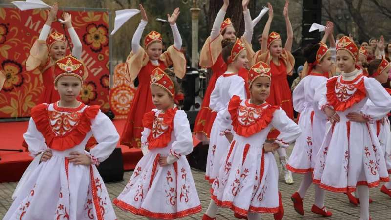 Как отпраздновали Масленицу в Китае