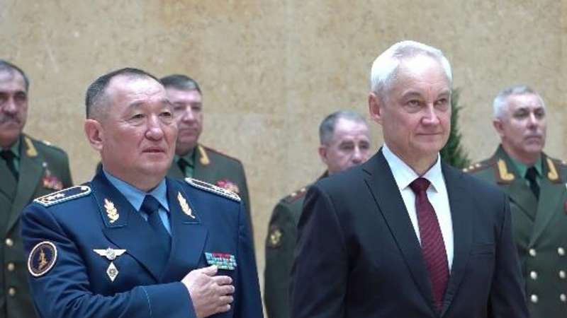 Главе Минобороны Казахстана покажут достижения "оборонки" России