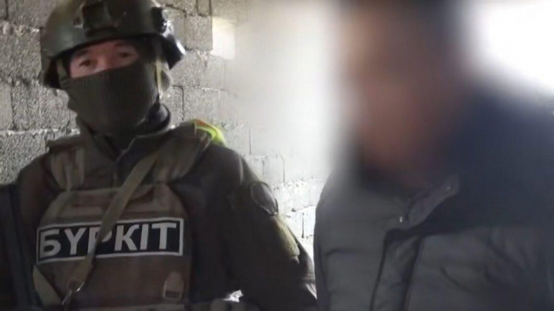 Подземный туннель для контрабанды нефти проложили между Казахстаном и Узбекистаном