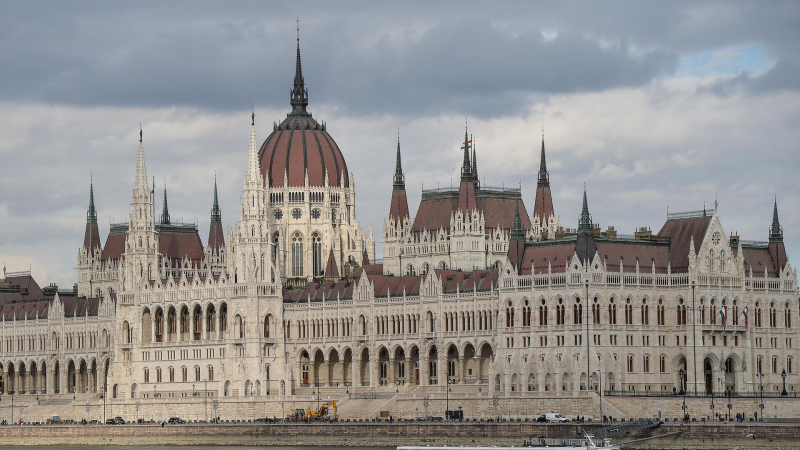 Венгрия предложила ЕС и России провести переговоры о безопасности в Европе