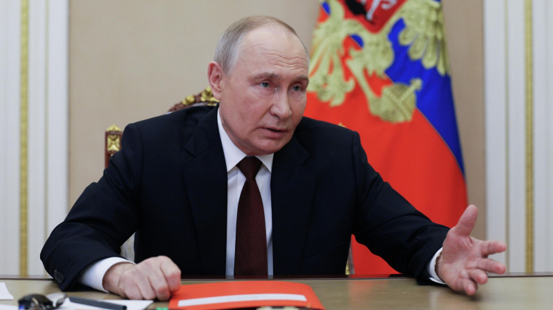 Владимир Путин прибыл в Кыргызстан с государственным визитом и для участия в саммите ОДКБ